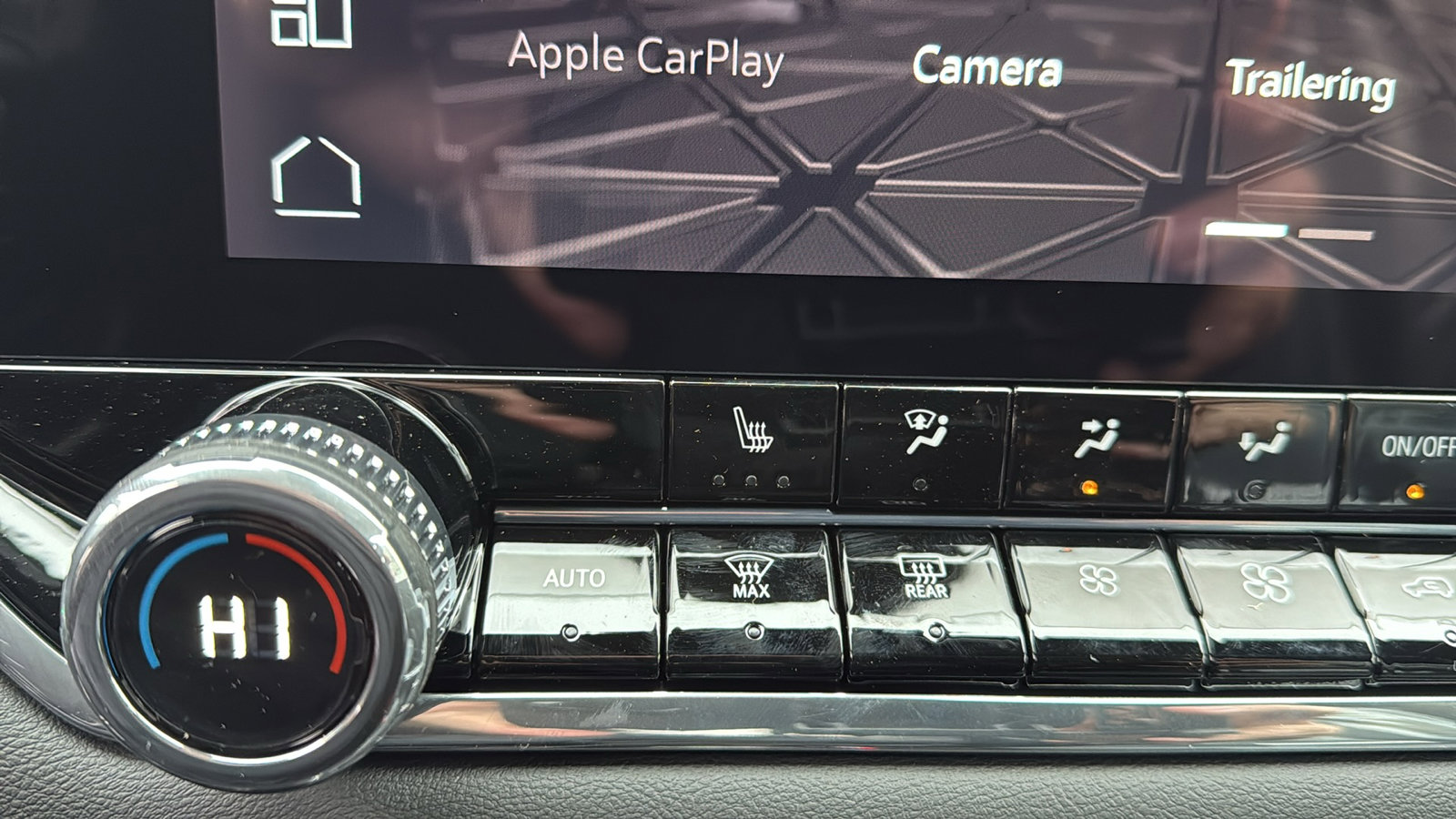 New 2026 GMC Canyon Elevation w/ Convenience Package image 16