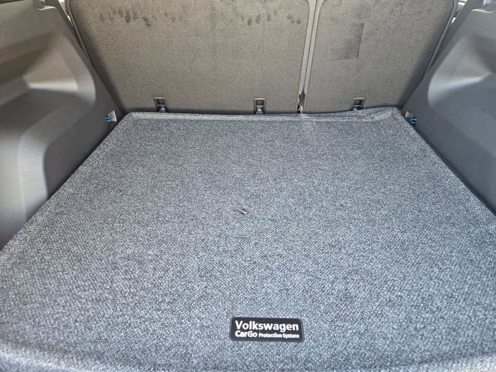 New 2026 Volkswagen Atlas Cross Sport SEL Premium R-Line image 24