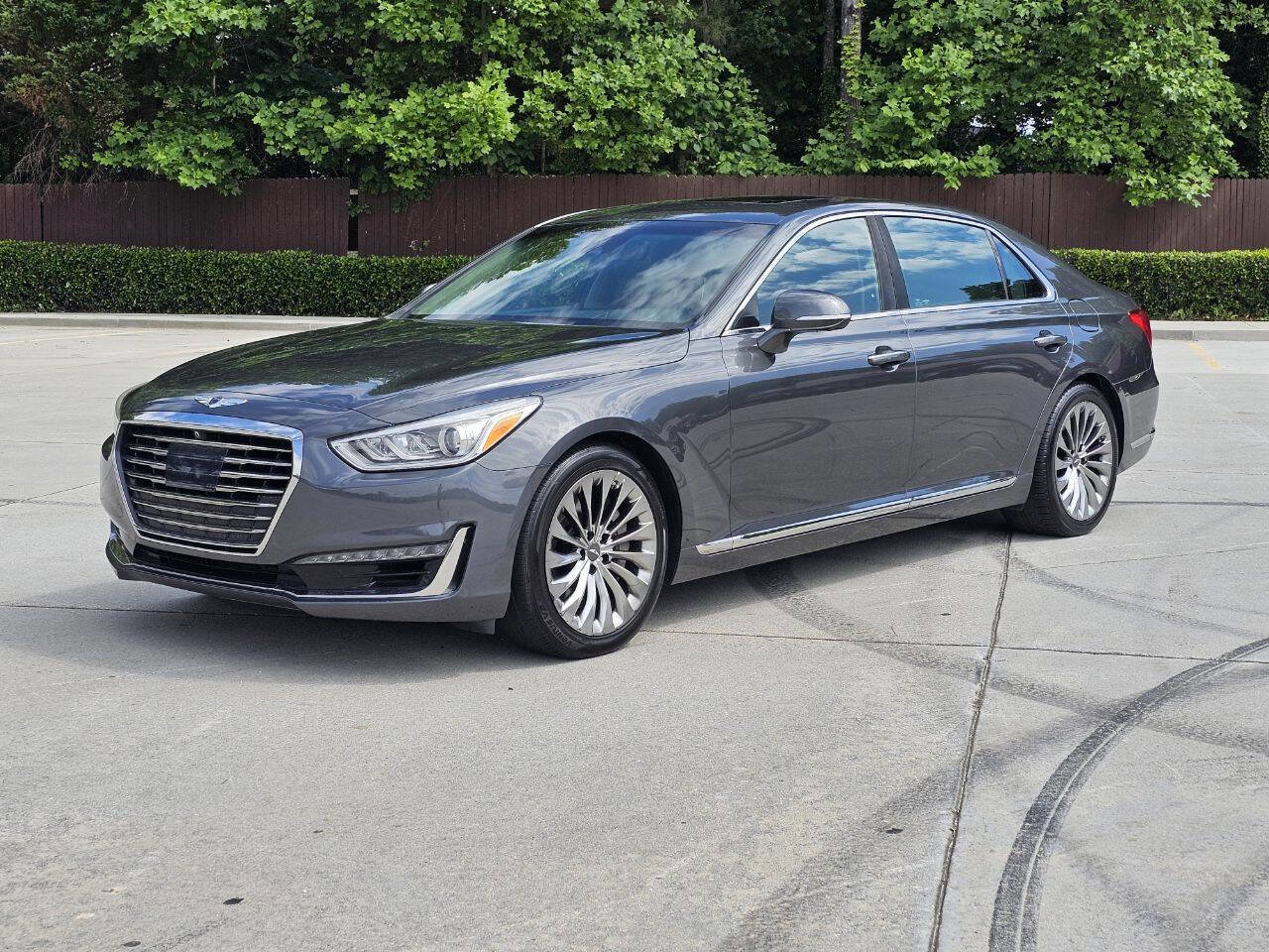 Used 2017 Genesis G90 5.0 Ultimate RWD image 1