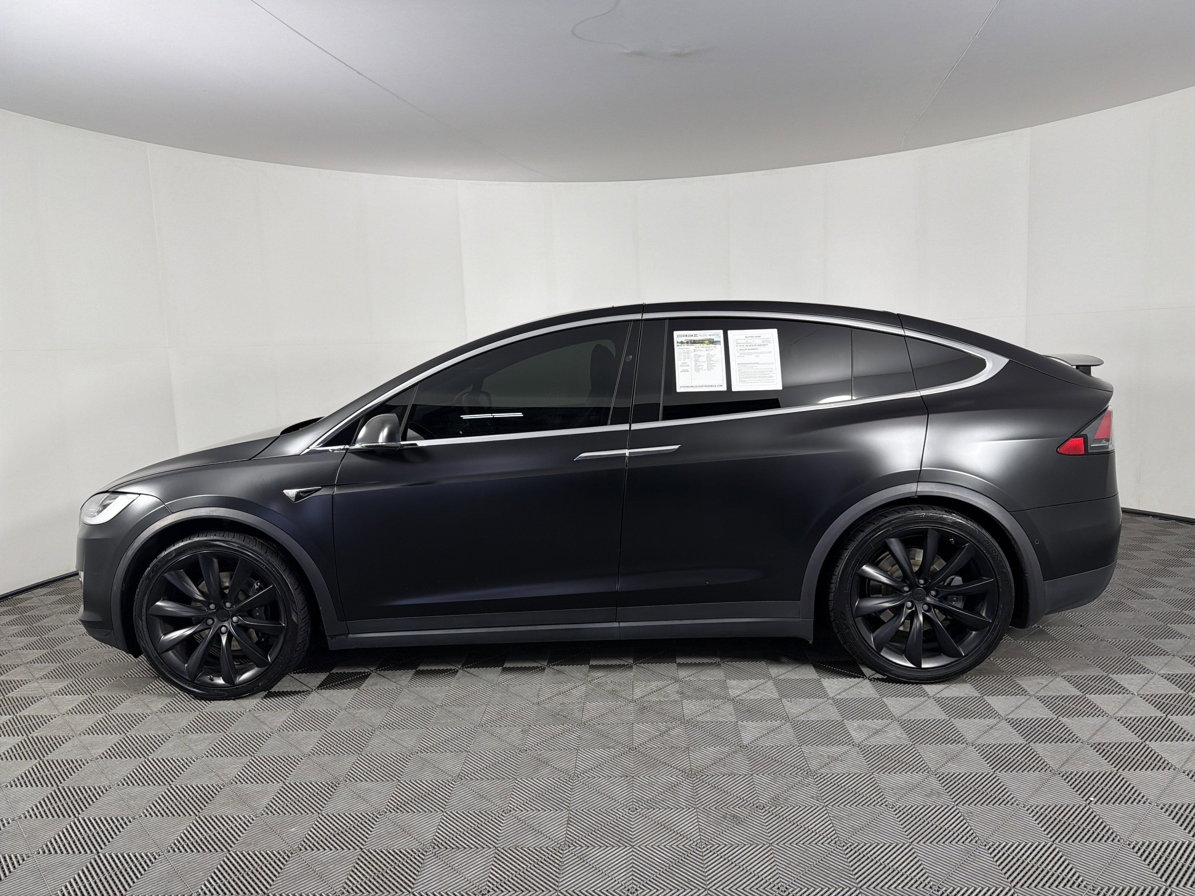 Used 2018 Tesla Model X 75D image 6