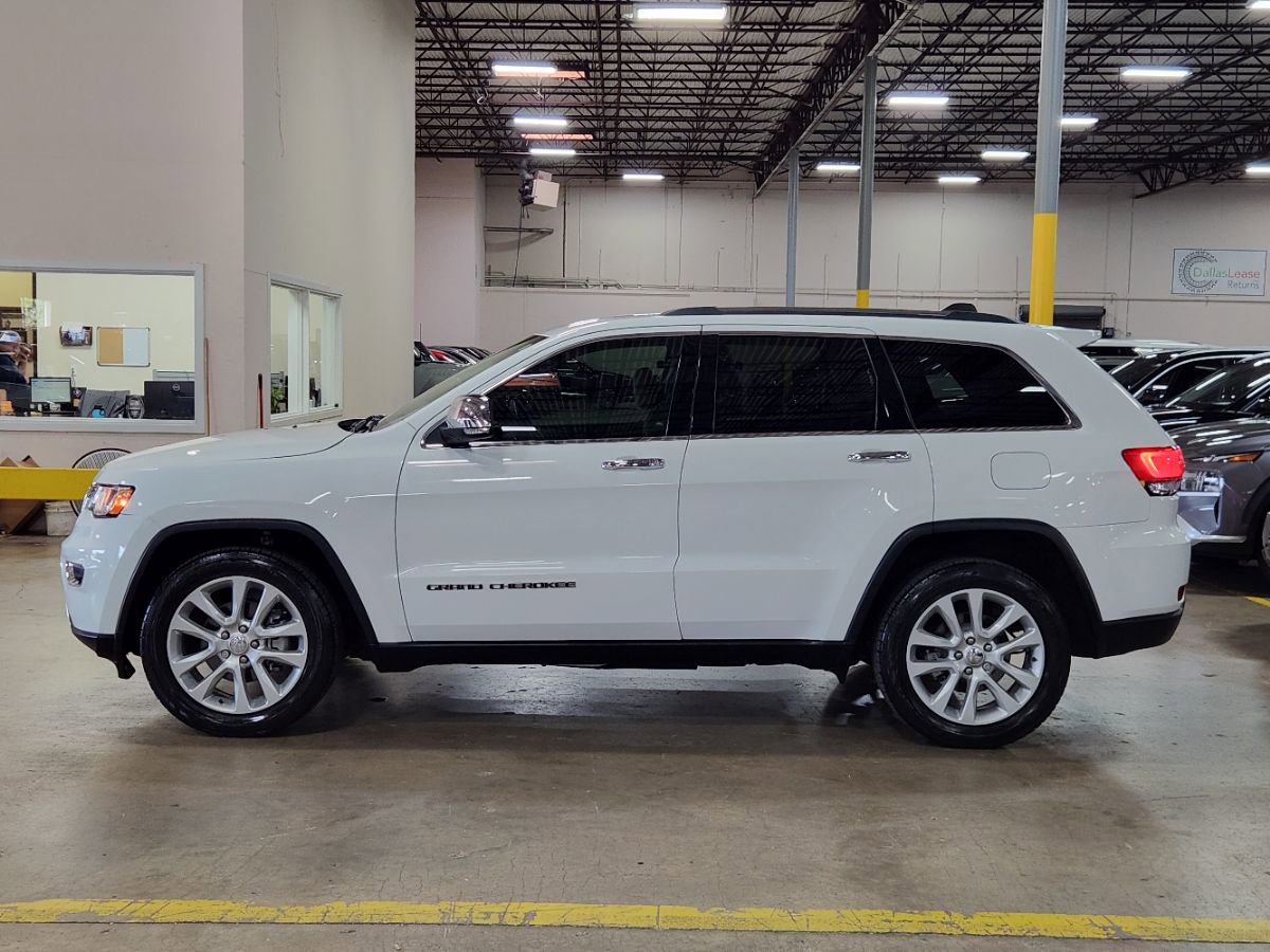 Used 2017 Jeep Grand Cherokee Limited RWD image 5