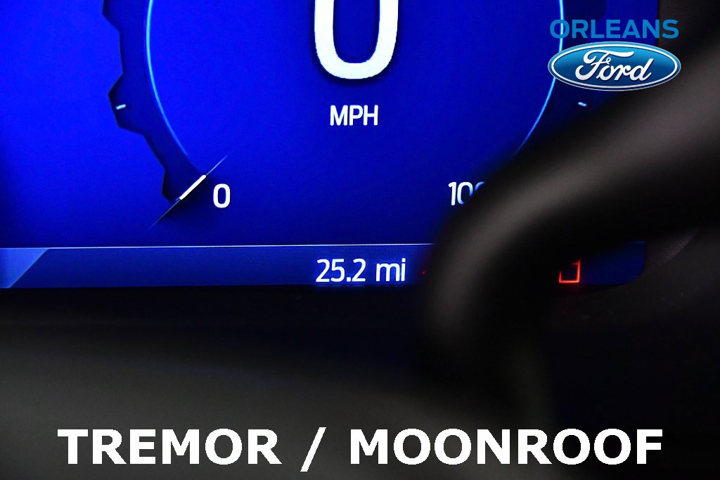 Used 2025 Ford F250 XLT w/ Black Appearance Package image 18