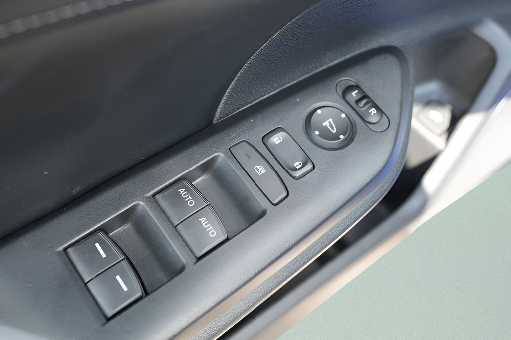 Used 2019 Honda Insight Touring image 20