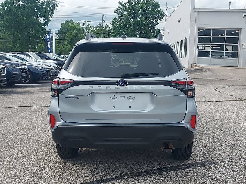 Certified 2025 Subaru Forester Premium AWD/4WD image 8