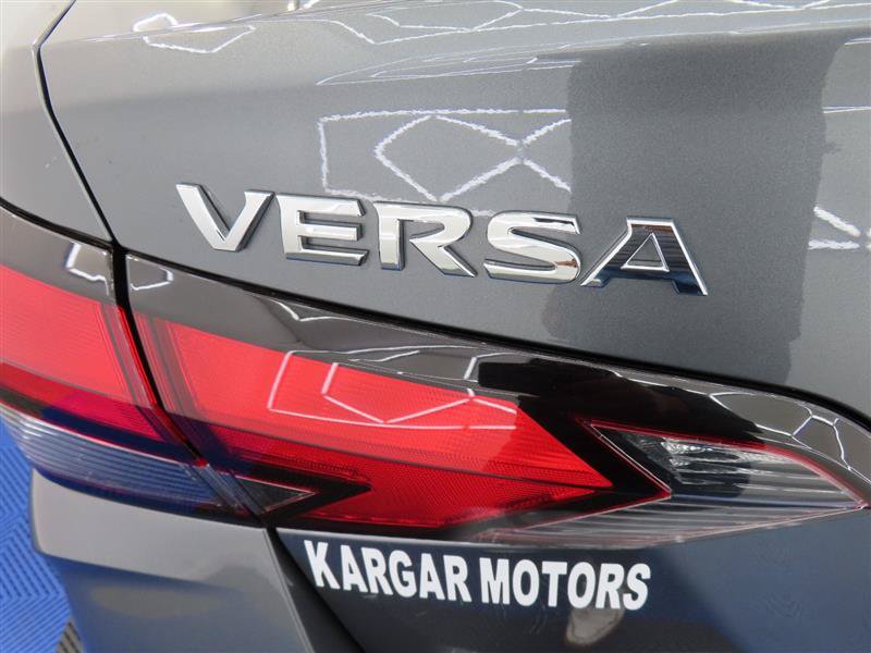 Used 2025 Nissan Versa SV w/ Trunk Package FWD image 9