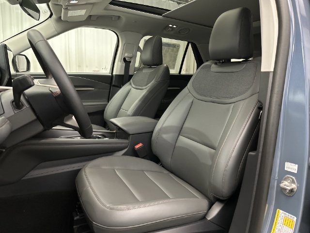 New 2026 Ford Explorer Active w/ Active Comfort Package AWD/4WD image 16