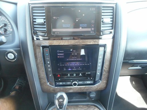 Used 2021 INFINITI QX80 Premium Select image 15