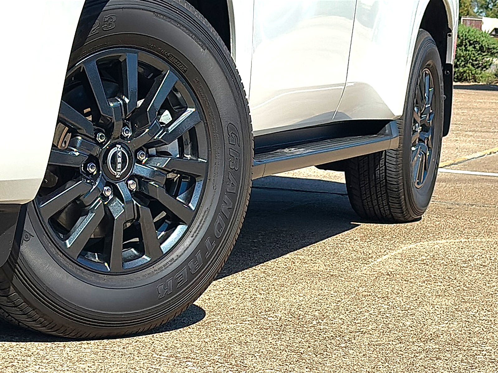 Certified 2026 Nissan Armada SV RWD image 3