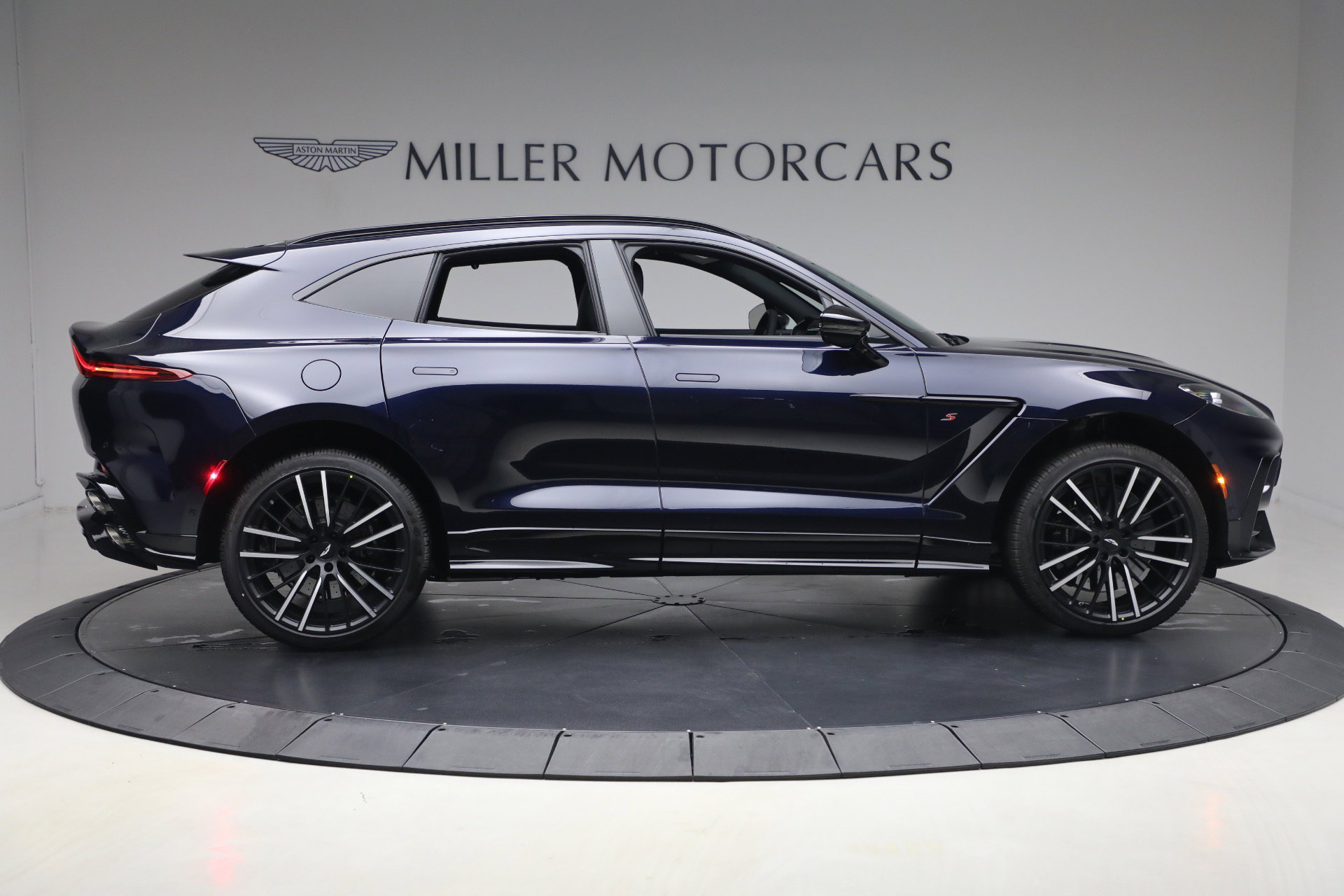 New 2026 Aston Martin DBX S image 9