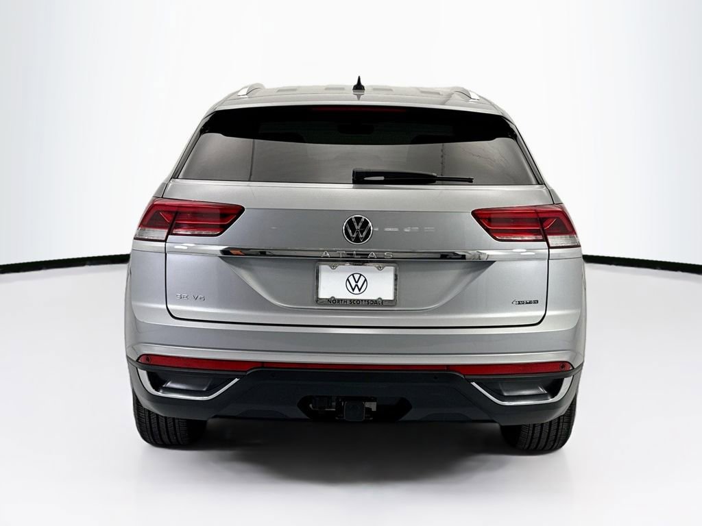 Certified 2023 Volkswagen Atlas Cross Sport SE w/ Black Wheel Package image 6