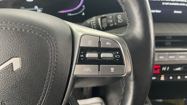 Used 2023 Kia Telluride EX w/ EX Captain's Chair Package image 37