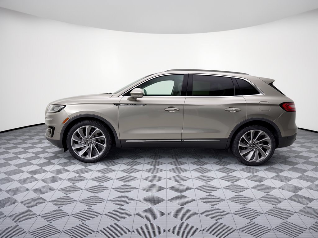 Used 2020 Lincoln Nautilus Reserve w/ Equipment Group 201A FWD image 2