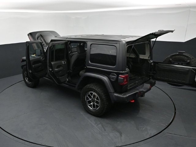 Used 2024 Jeep Wrangler Unlimited Rubicon w/ Capability Package AWD/4WD image 28