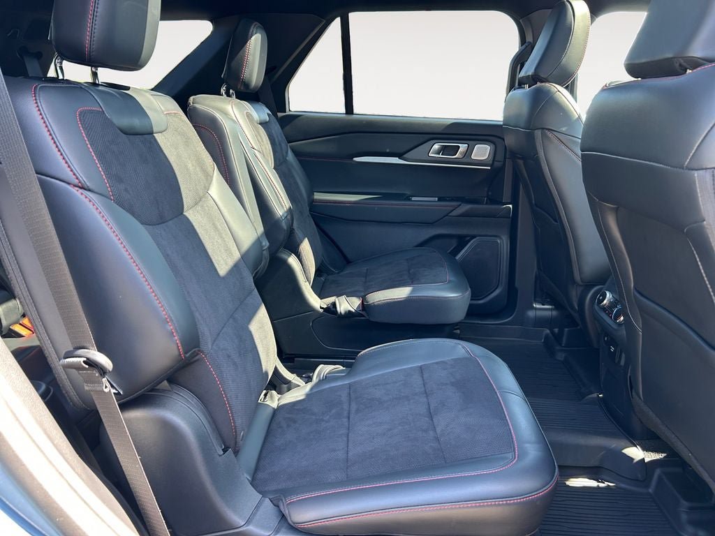 Used 2025 Ford Explorer ST w/ Sun And Sound Package AWD/4WD image 23