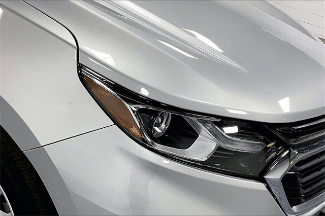 Used 2018 Chevrolet Equinox LS image 27