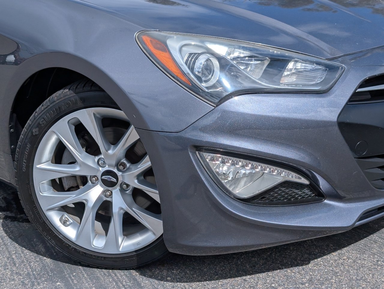 Used 2015 Hyundai Genesis 3.8 RWD image 8