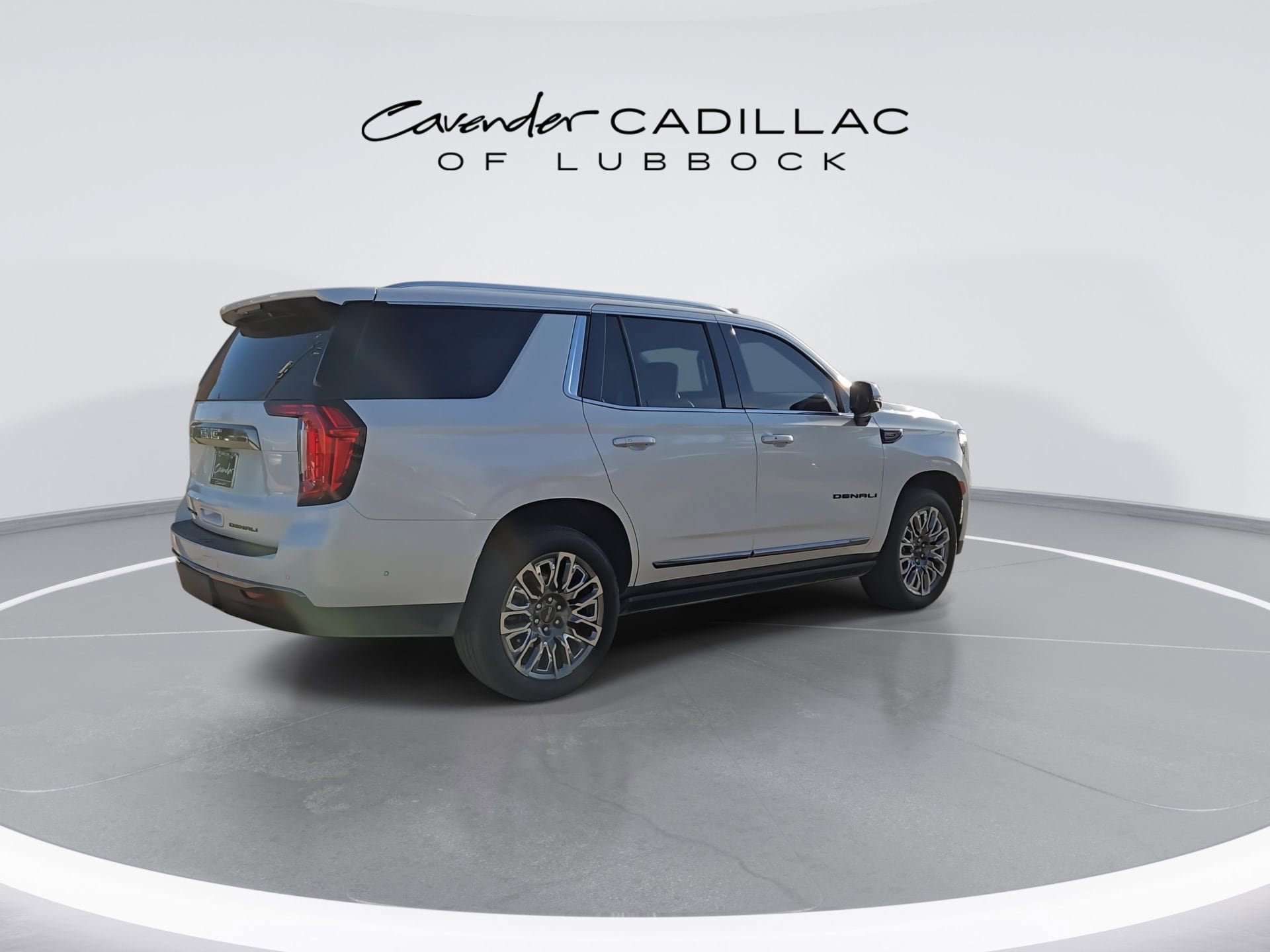 Used 2023 GMC Yukon Denali Ultimate AWD/4WD image 9