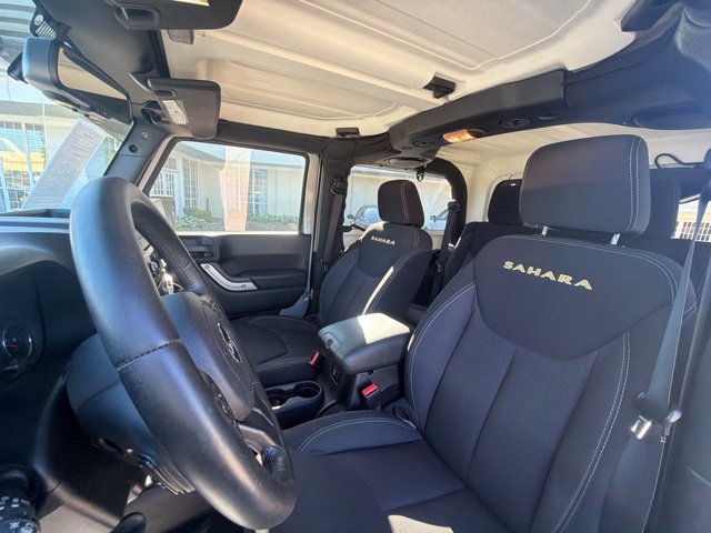 Used 2013 Jeep Wrangler Sahara w/ Dual Top Group AWD/4WD image 10