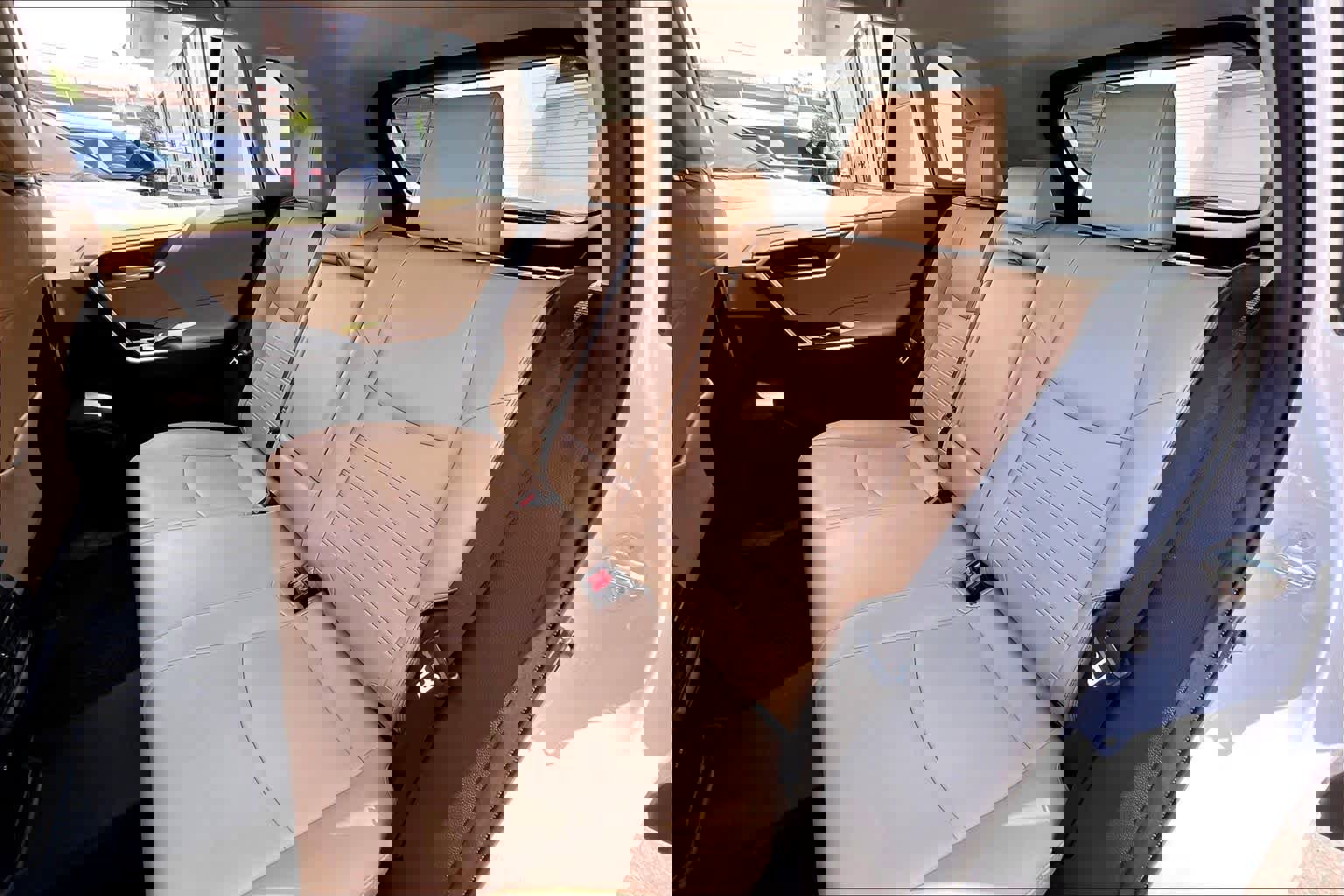 Used 2024 Toyota RAV4 XLE Premium image 21