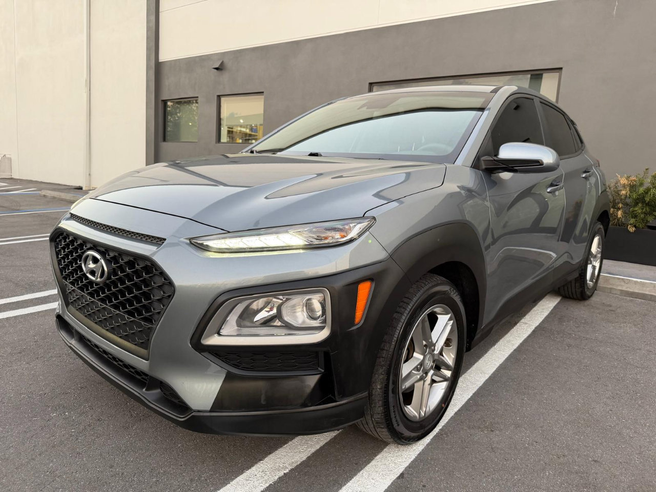 Used 2021 Hyundai Kona SE image 5