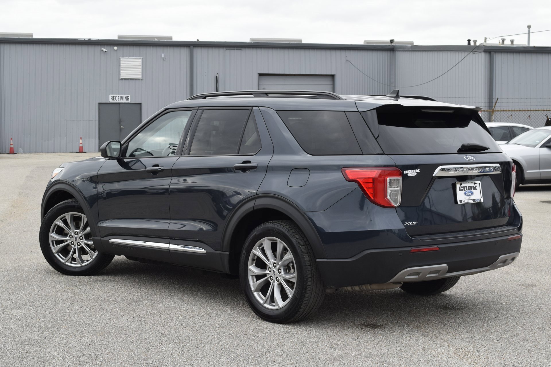 Used 2023 Ford Explorer XLT w/ Equipment Group 202A image 8