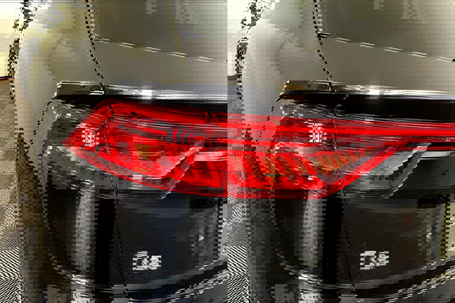 Used 2021 Audi Q8 Premium Plus w/ Premium Plus Package image 28