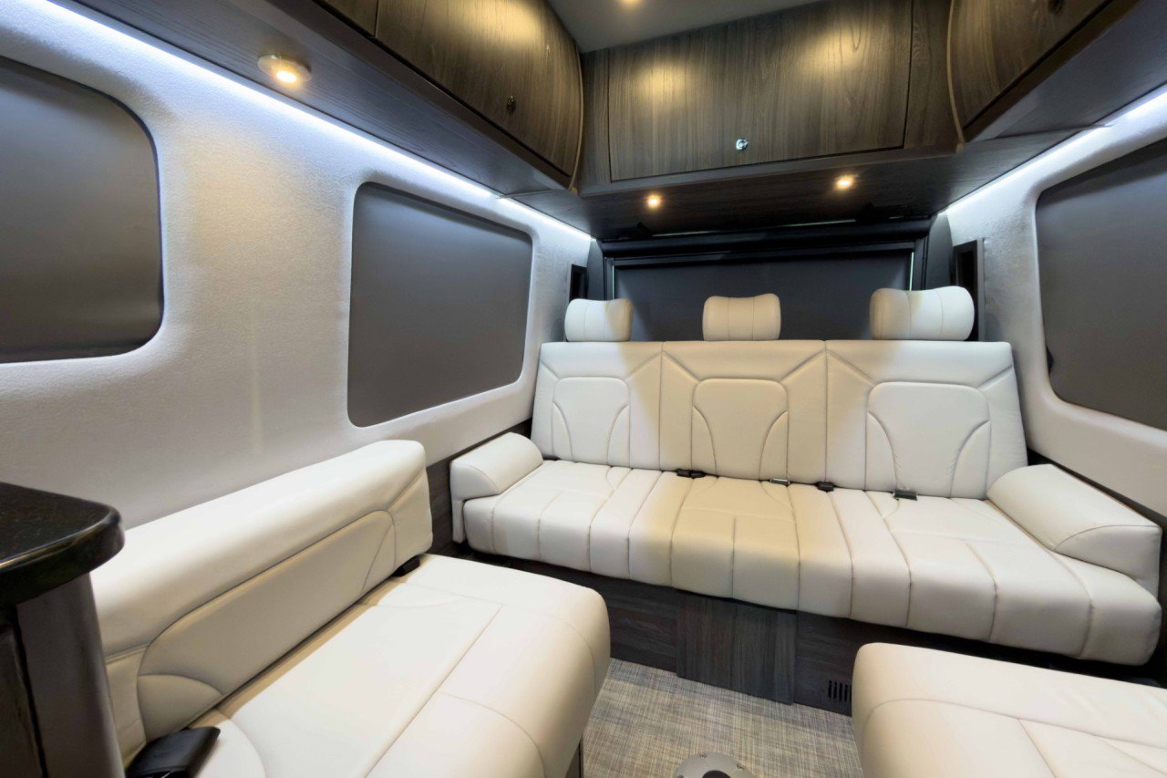 Used 2019 Mercedes-Benz Sprinter 170 image 12