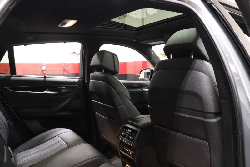 Used 2017 BMW X6 xDrive35i AWD/4WD image 47