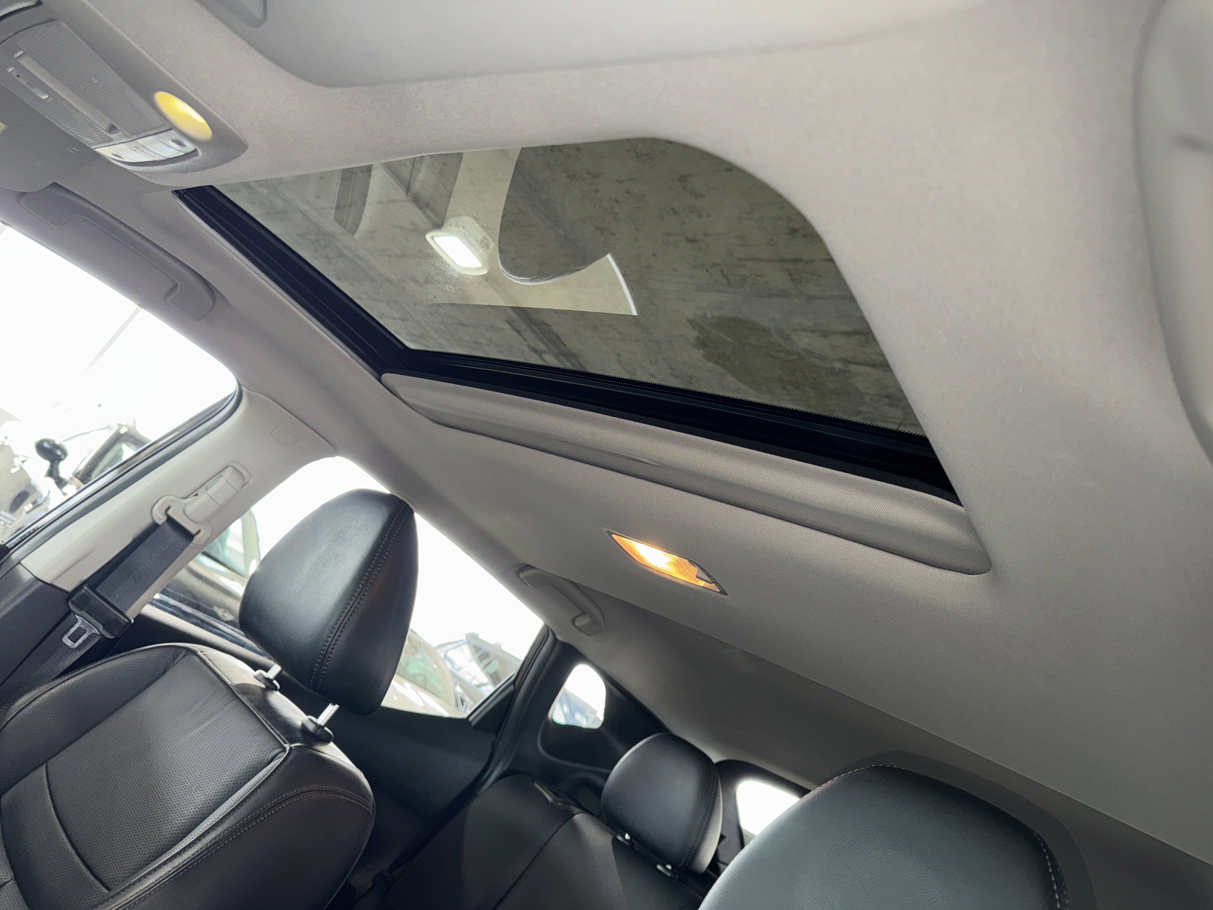 Used 2017 Nissan Rogue Sport SL w/ SL Premium Package image 32