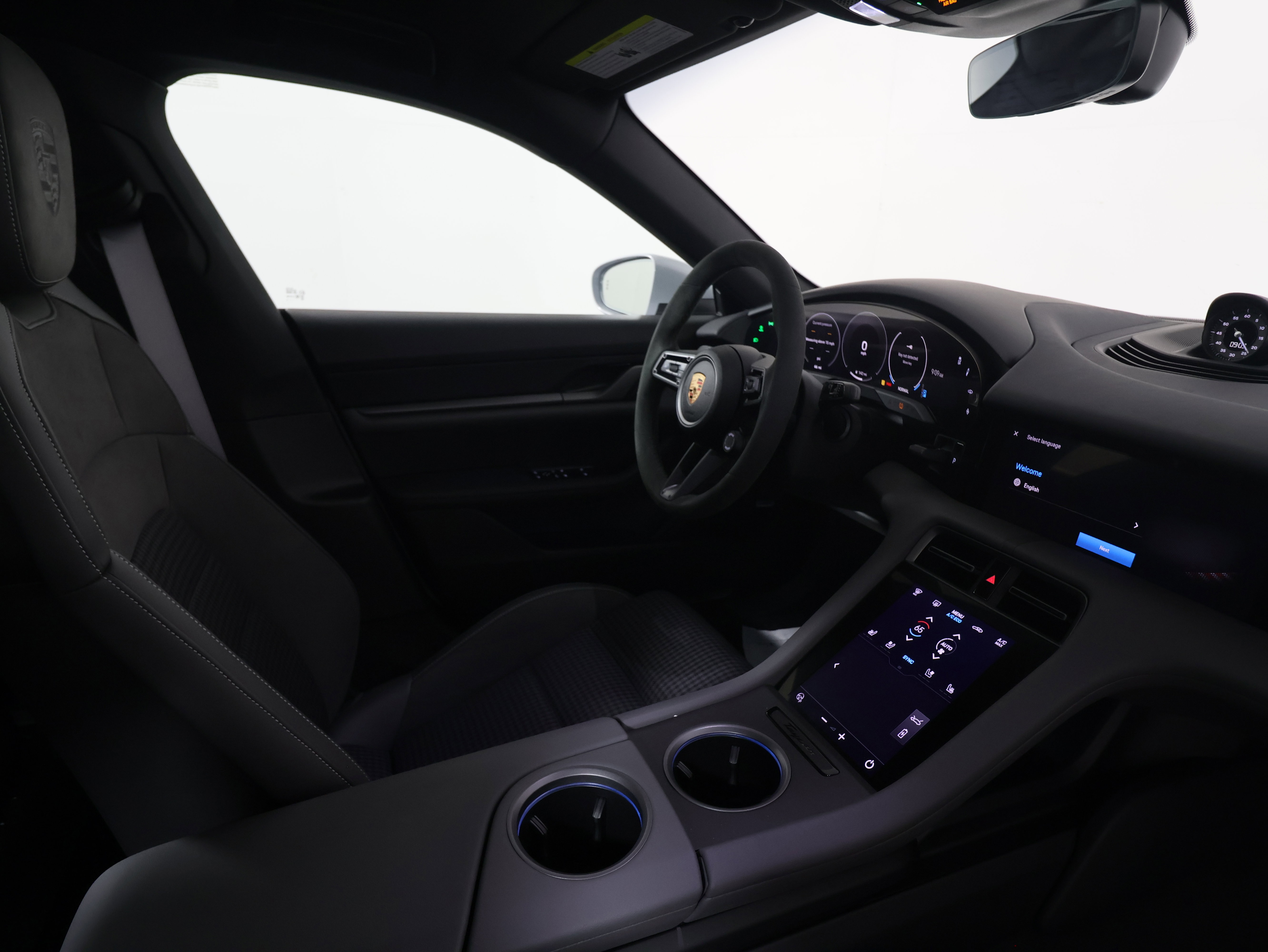 New 2025 Porsche Taycan image 12