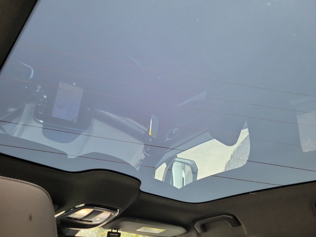 New 2024 Volvo C40 Recharge Core w/ Climate Package image 7