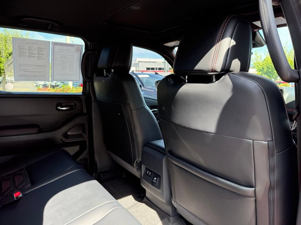 Used 2025 Nissan Frontier PRO-4X w/ Pro Premium Package AWD/4WD image 18