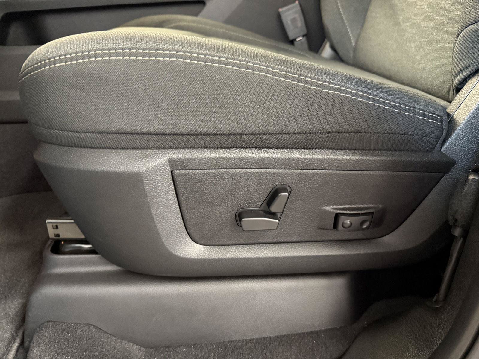 New 2026 RAM 2500 Big Horn AWD/4WD image 24