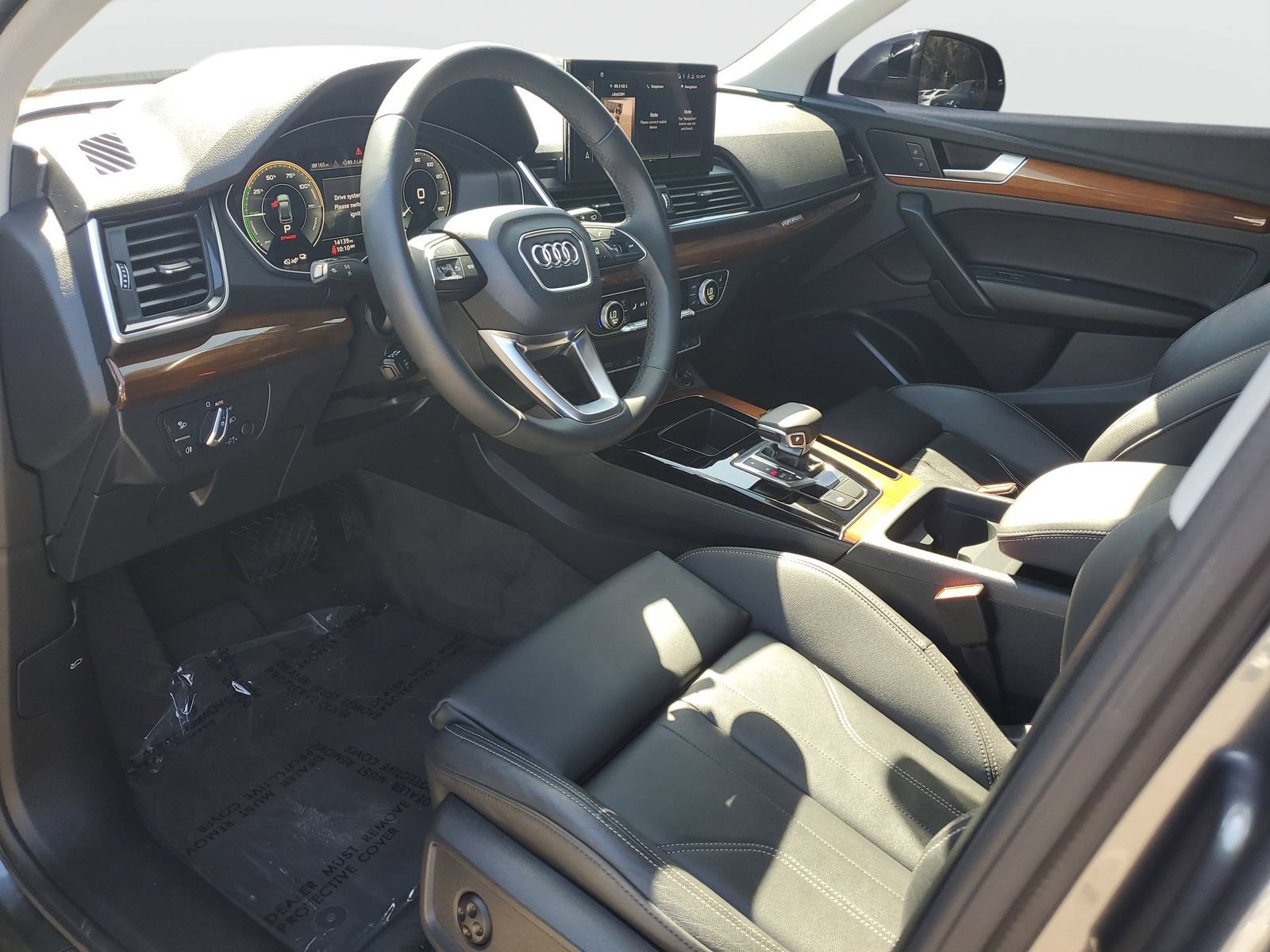 Used 2024 Audi Q5 e Premium w/ Convenience Package AWD/4WD image 18