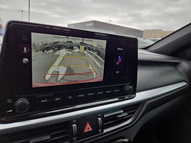 Used 2023 Kia Forte GT-Line w/ GT-Line Premium Package image 13