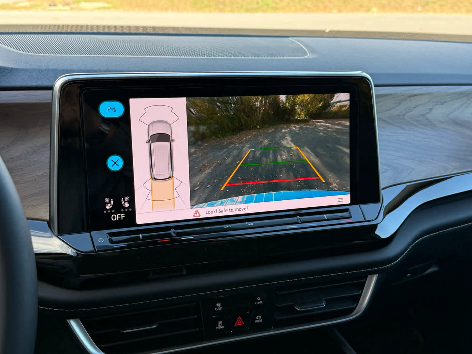 New 2026 Volkswagen Atlas SE image 26