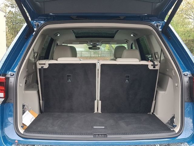 Certified 2025 Volkswagen Atlas SE w/ Panoramic Sunroof Package AWD/4WD image 30