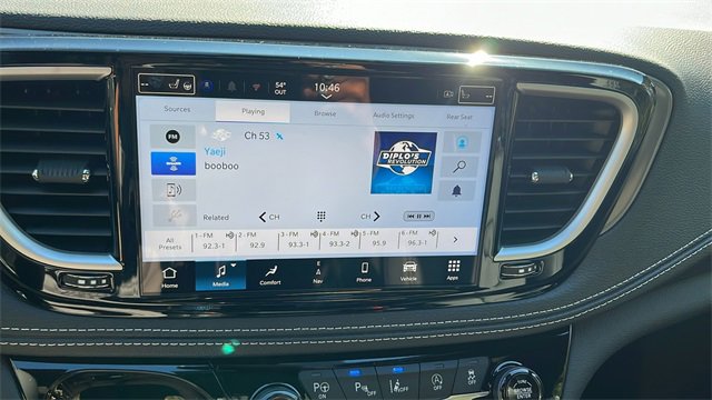 New 2025 Chrysler Pacifica Select image 22