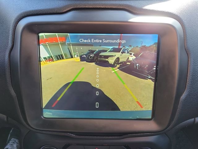 Used 2023 Jeep Renegade Altitude AWD/4WD image 30