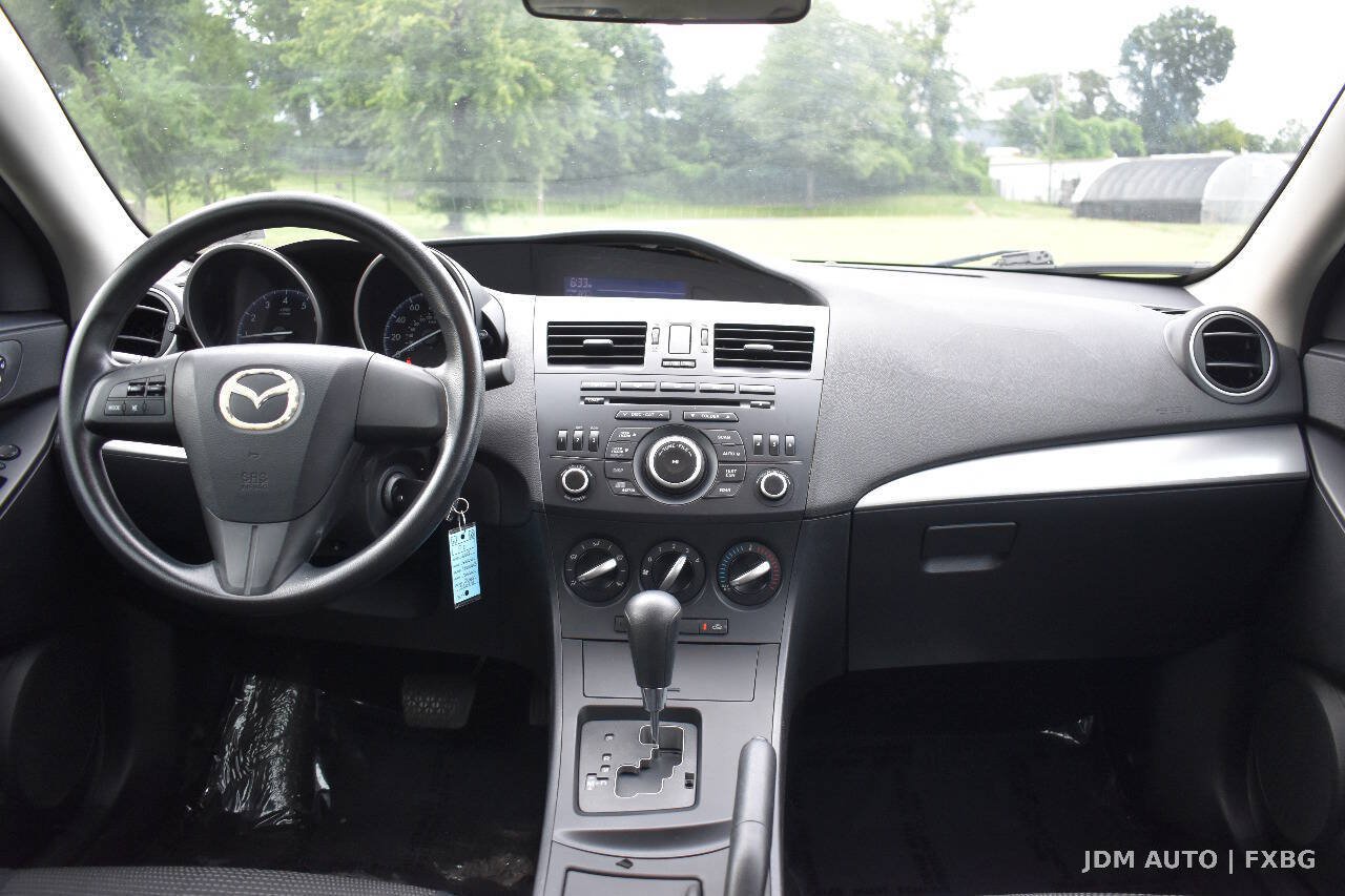 Used 2012 MAZDA MAZDA3 i Sport FWD image 17