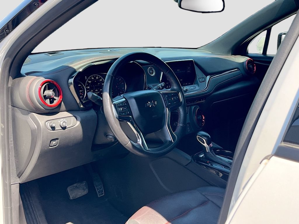 Used 2022 Chevrolet Blazer RS w/ Enhanced Convenience Package FWD image 9