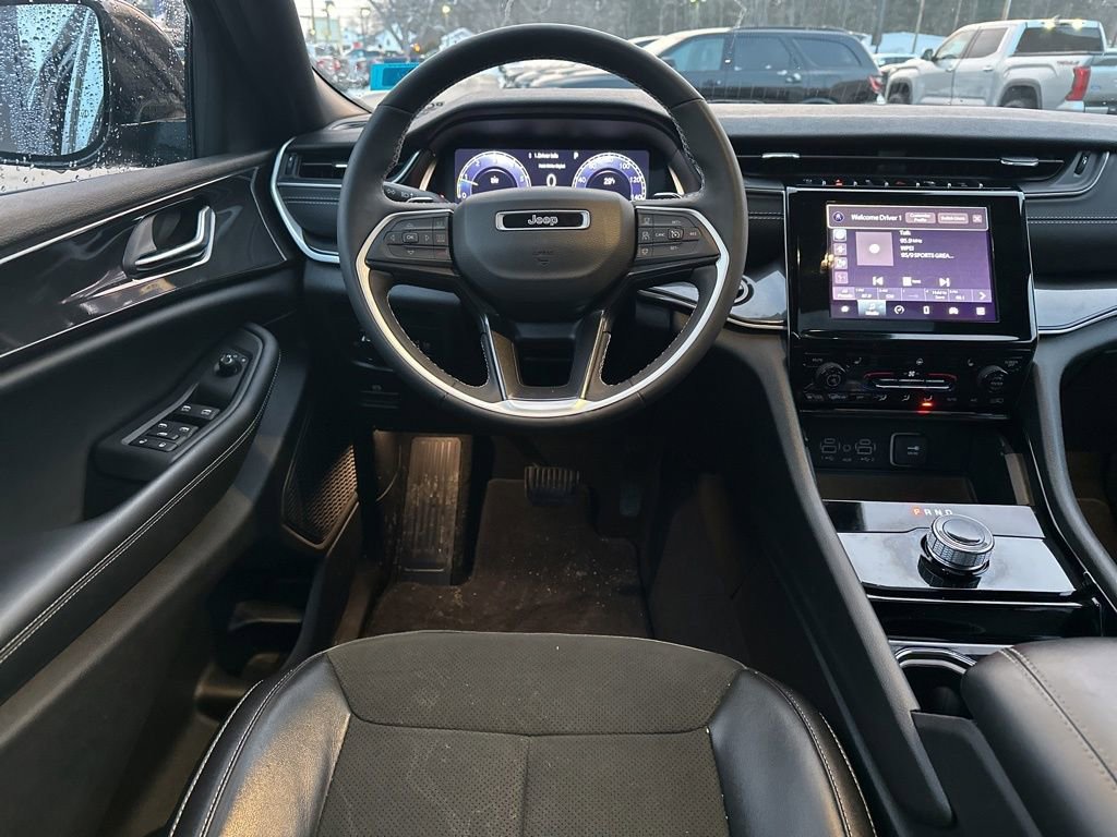 Used 2023 Jeep Grand Cherokee L Altitude image 15