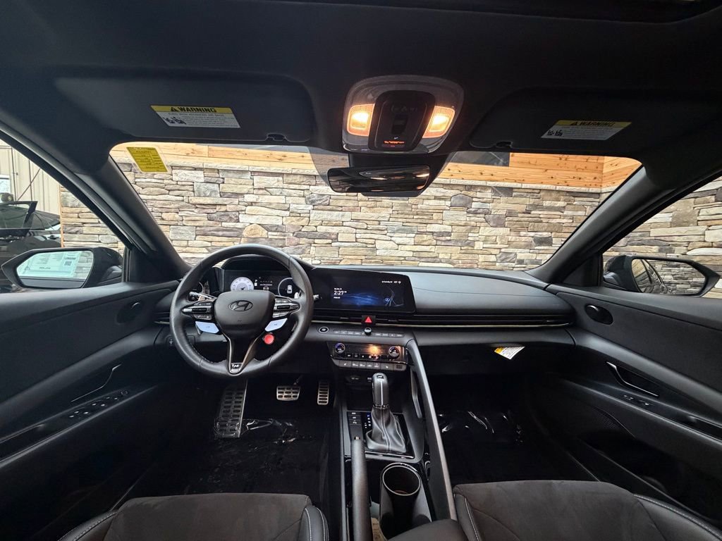 Certified 2024 Hyundai Elantra N image 16