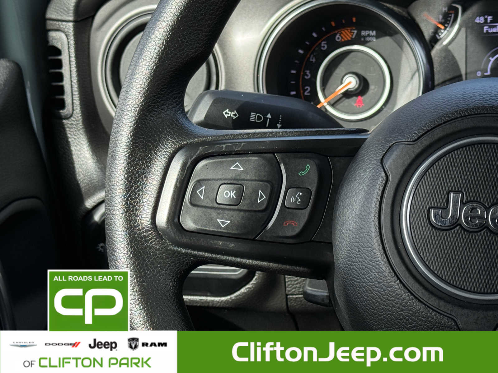 Used 2023 Jeep Wrangler Sport image 23