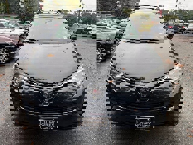 Used 2017 Toyota RAV4 LE image 6