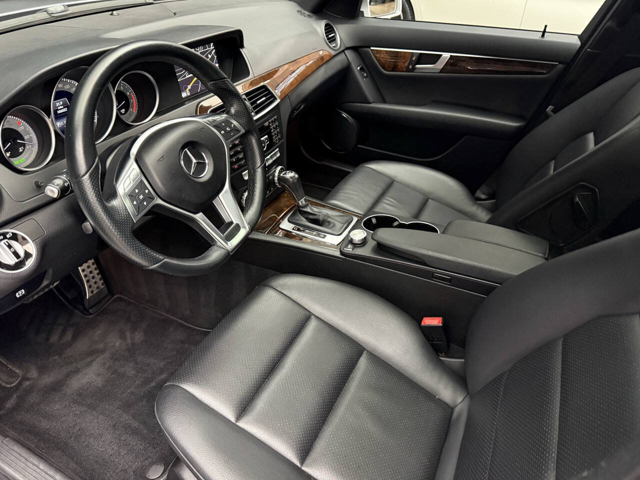 Used 2014 Mercedes-Benz C 300 4MATIC Sedan image 16