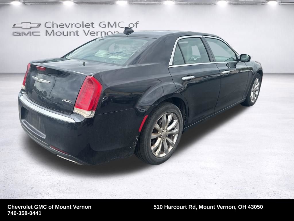 Used 2018 Chrysler 300 Limited AWD/4WD image 5