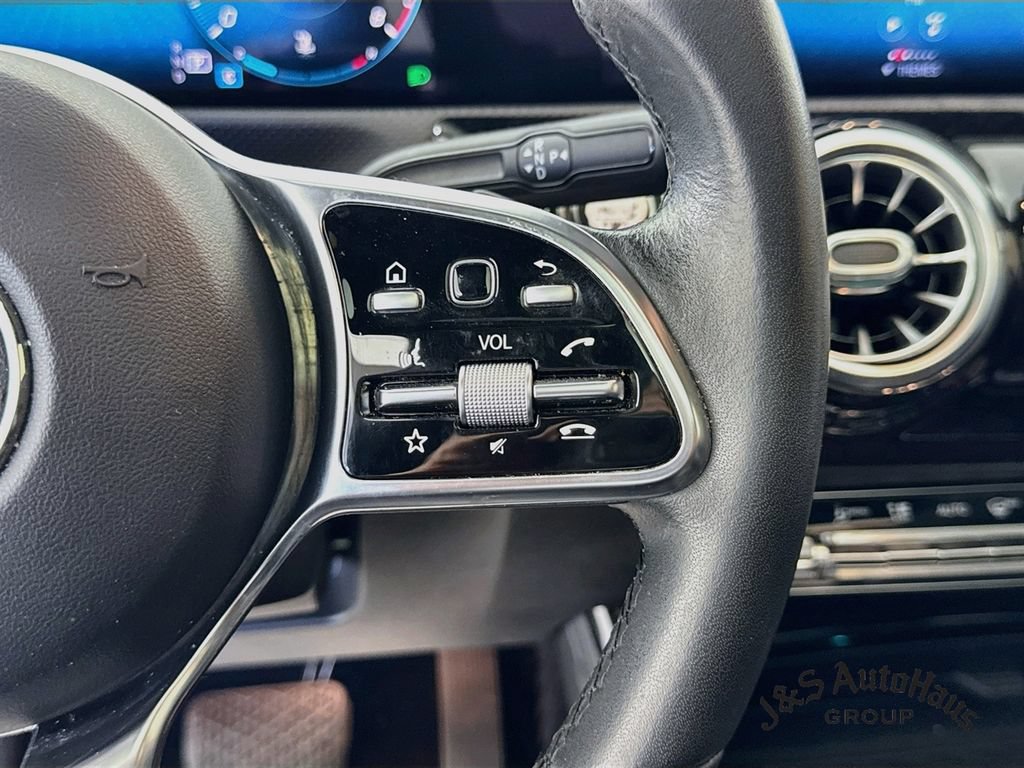 Used 2020 Mercedes-Benz CLA 250 image 14