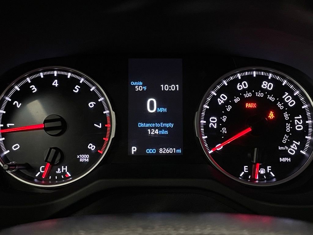 Used 2021 Toyota RAV4 LE image 16