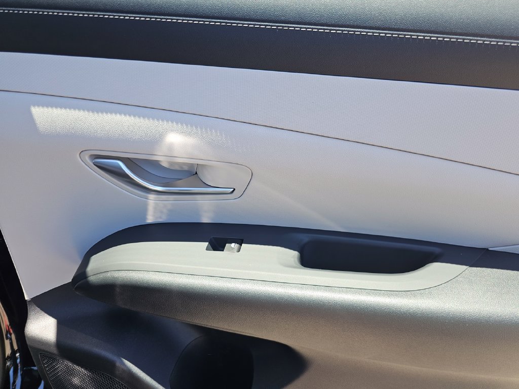 New 2026 Hyundai Tucson SE FWD image 15